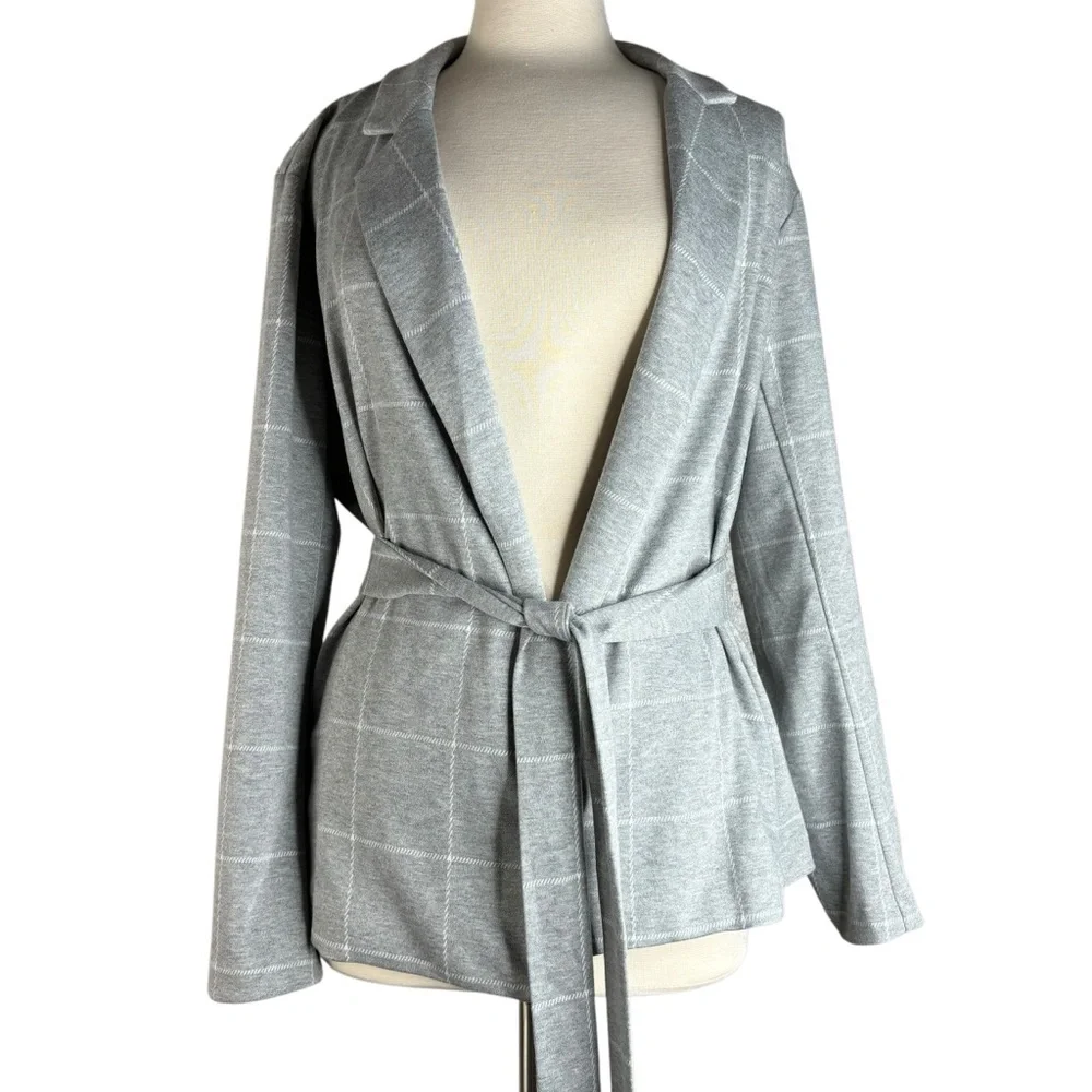 New C Est 1946 Womens Grey / White Window Pane Light Weight Jacket Size Large